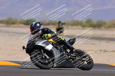 media/Oct-08-2022-SoCal Trackdays (Sat) [[1fc3beec89]]/Turn 16 (125pm)/